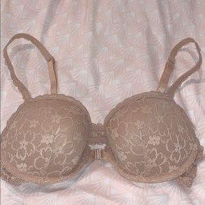 Nude lace bra push up never worn!!